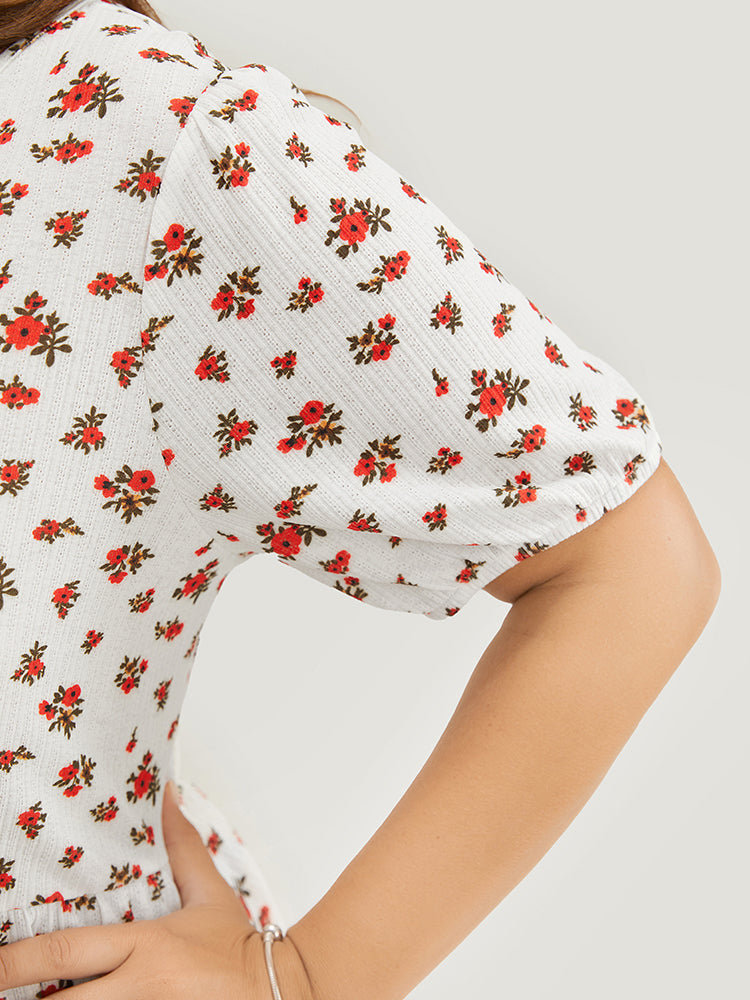 Ditsy Floral Ruffle Hem Knotted Neck T-shirt