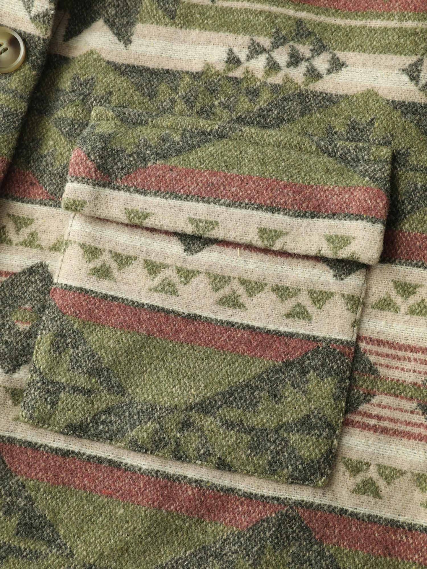 8de000d5-e4b9-4f33-9835-b99e6834c65b