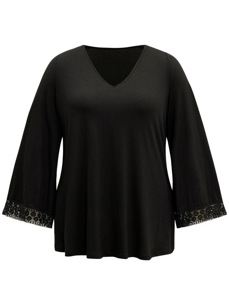 Contrast Lace V Neck Bell Sleeve T-shirt