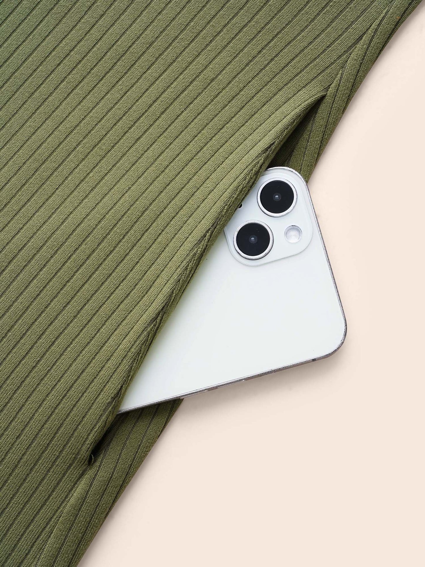 0153430e-8de4-4a4e-a818-b1a258df128e