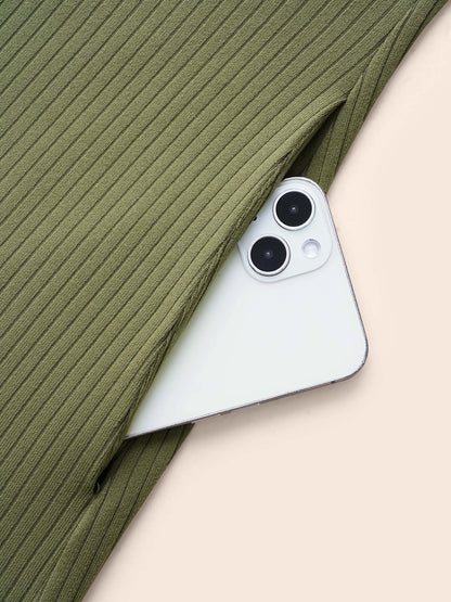 0153430e-8de4-4a4e-a818-b1a258df128e