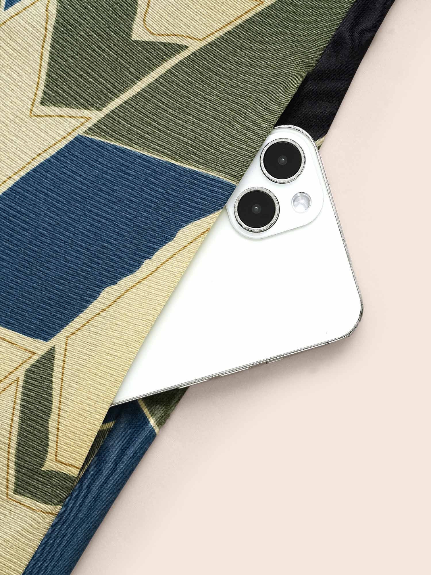 52c3bcea-f508-47e3-8c47-72c426e3c74f