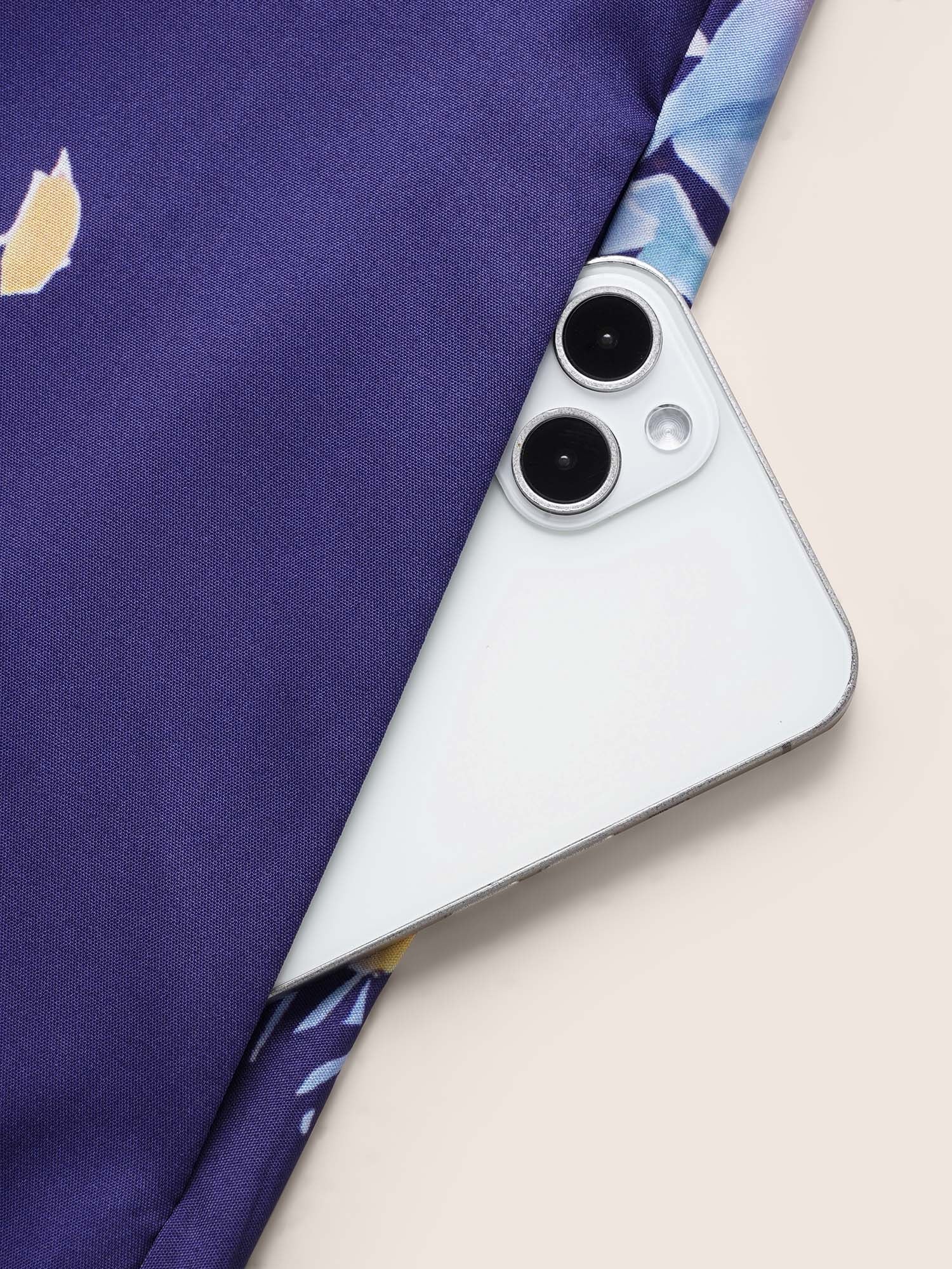 a33c3de8-b2ba-4e33-82c5-a74218b59b31