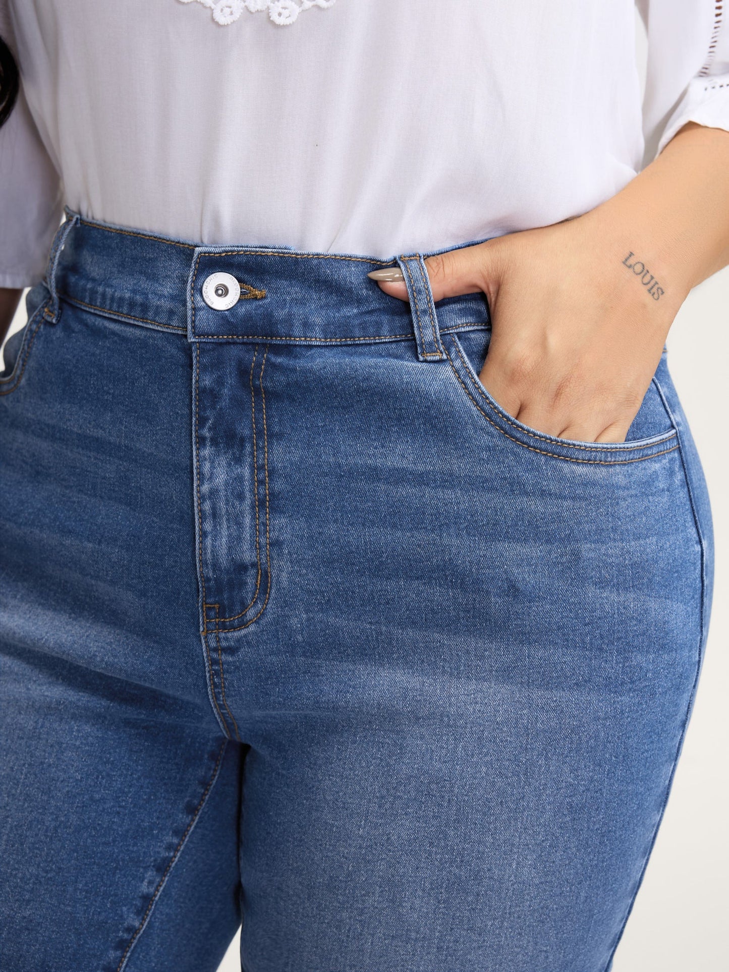 d6e91e0a-efdc-4750-ba23-1d1164ef0edc