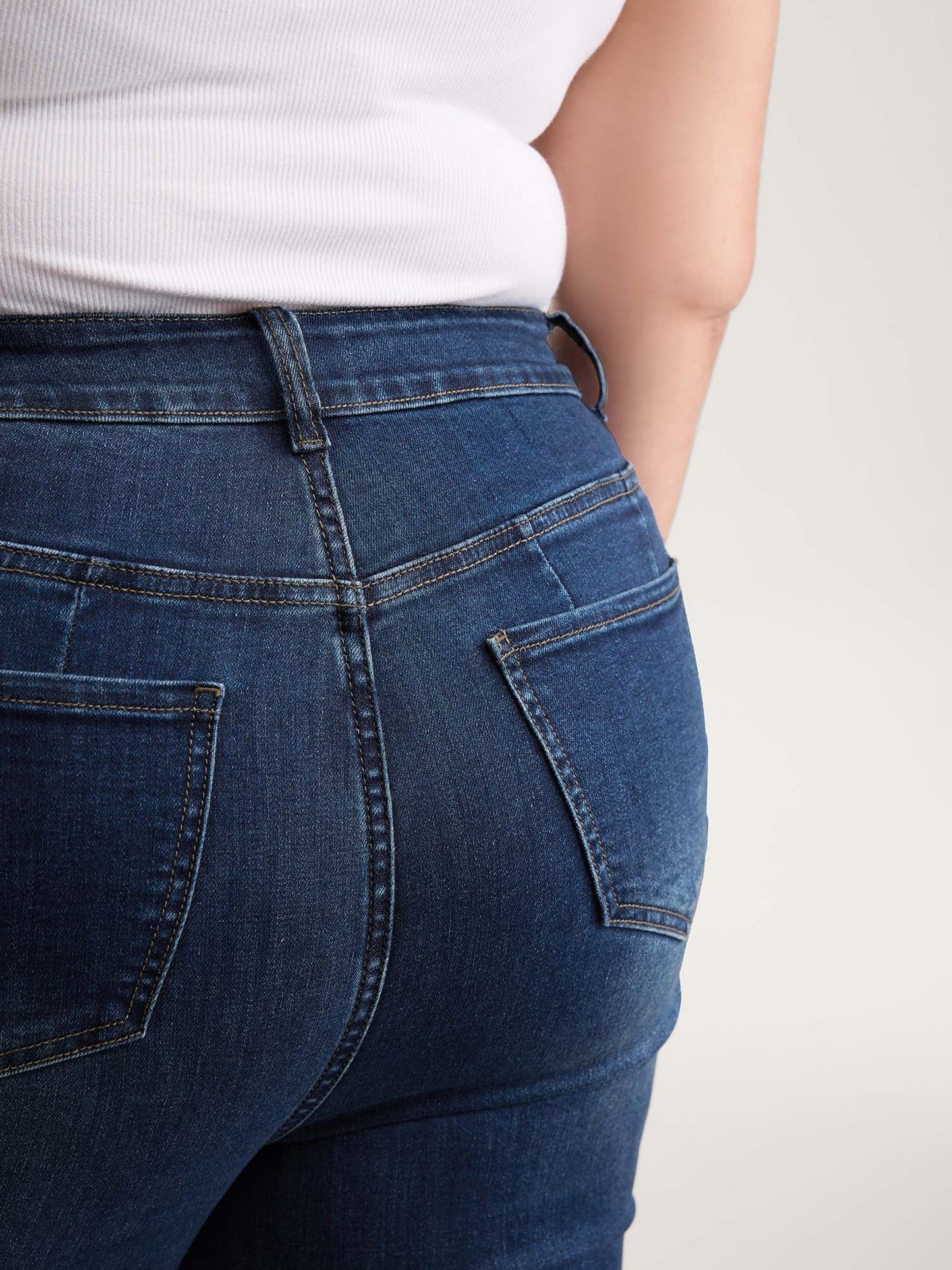 8e51c128-a632-4841-8bdc-18bf03b4ed54