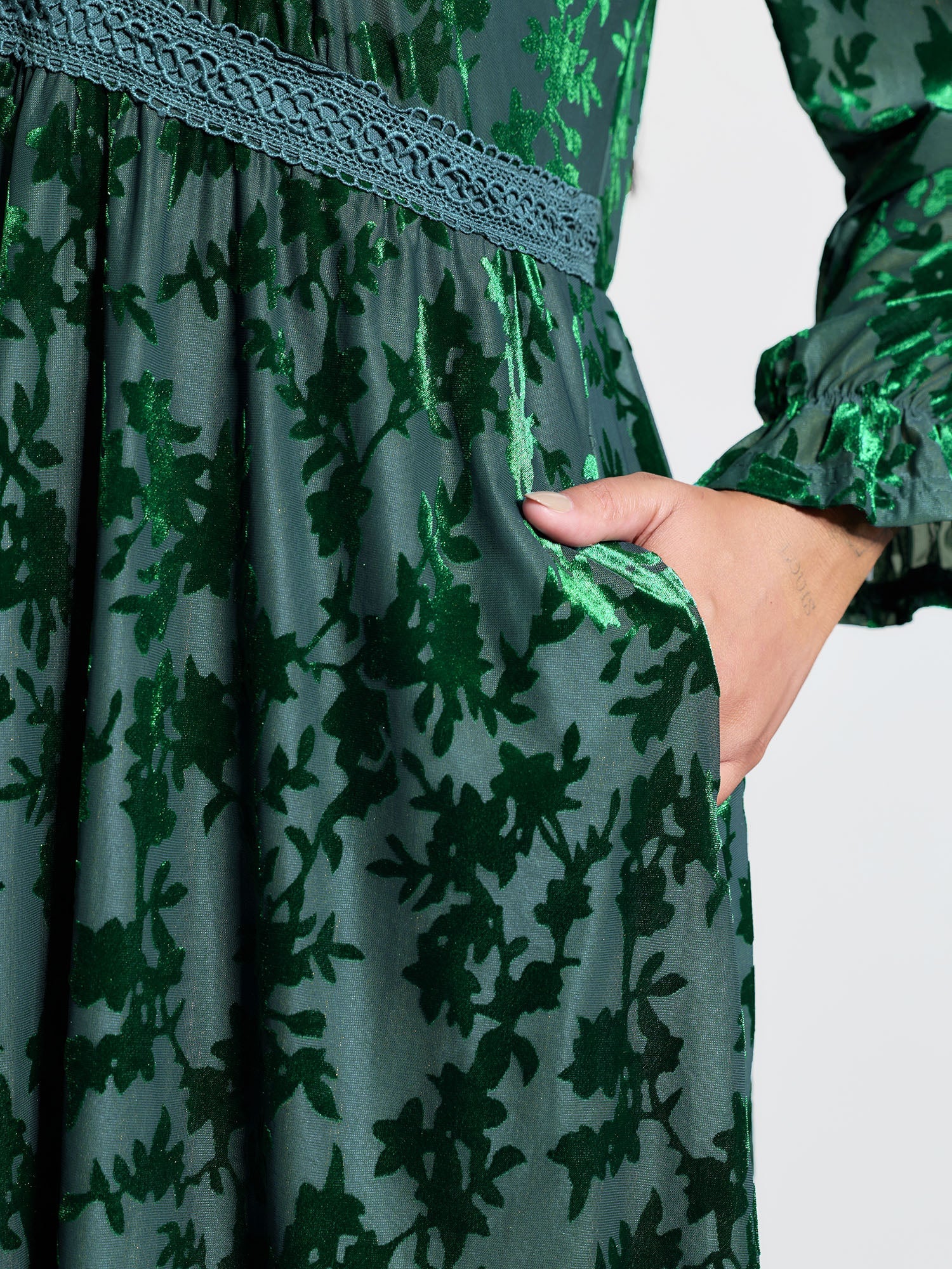 6a4fea8a-53cc-47b1-8d0b-ba3f9288aea3