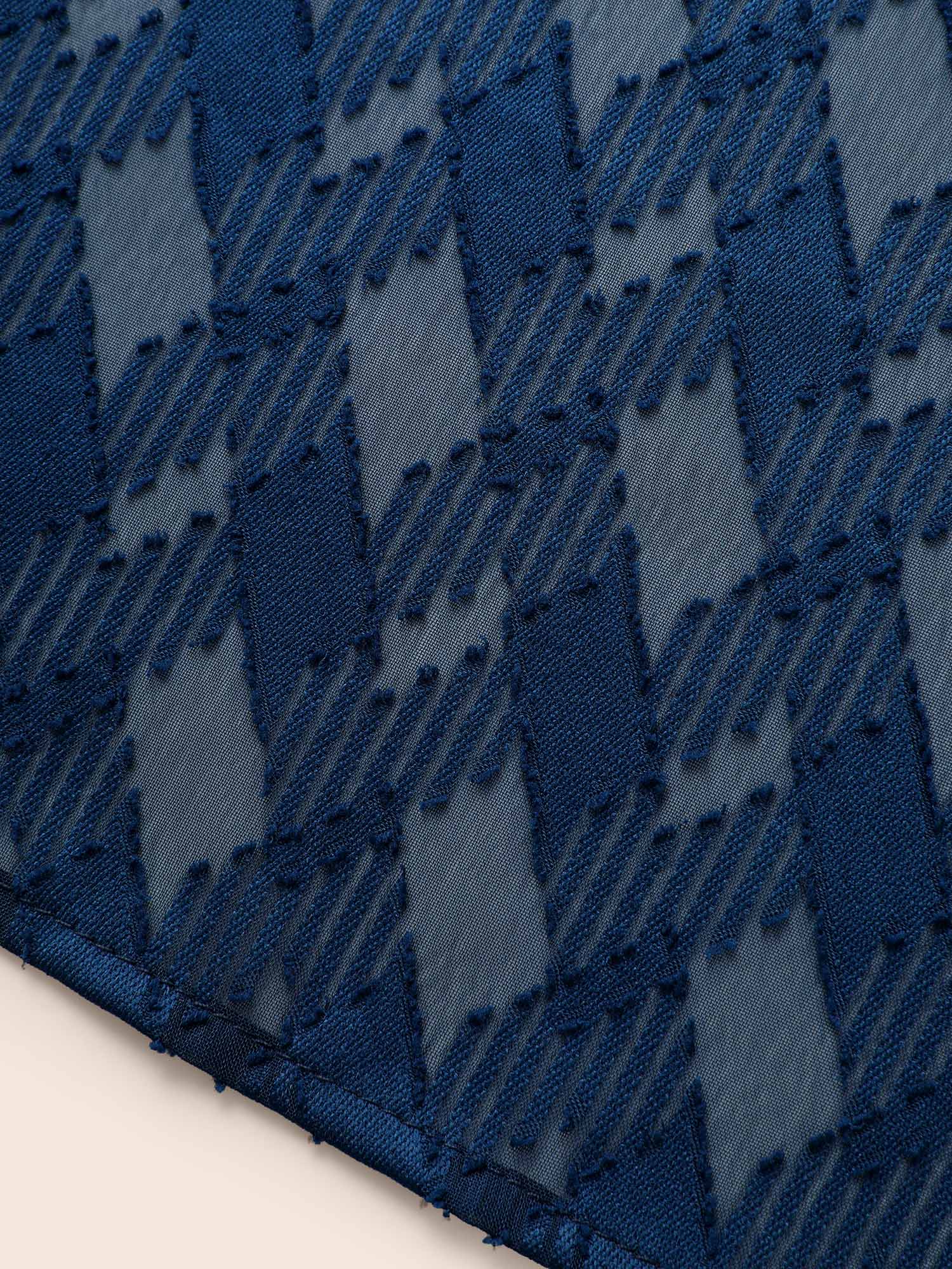 e1376c00-50cb-4623-a33e-2036677a4d96