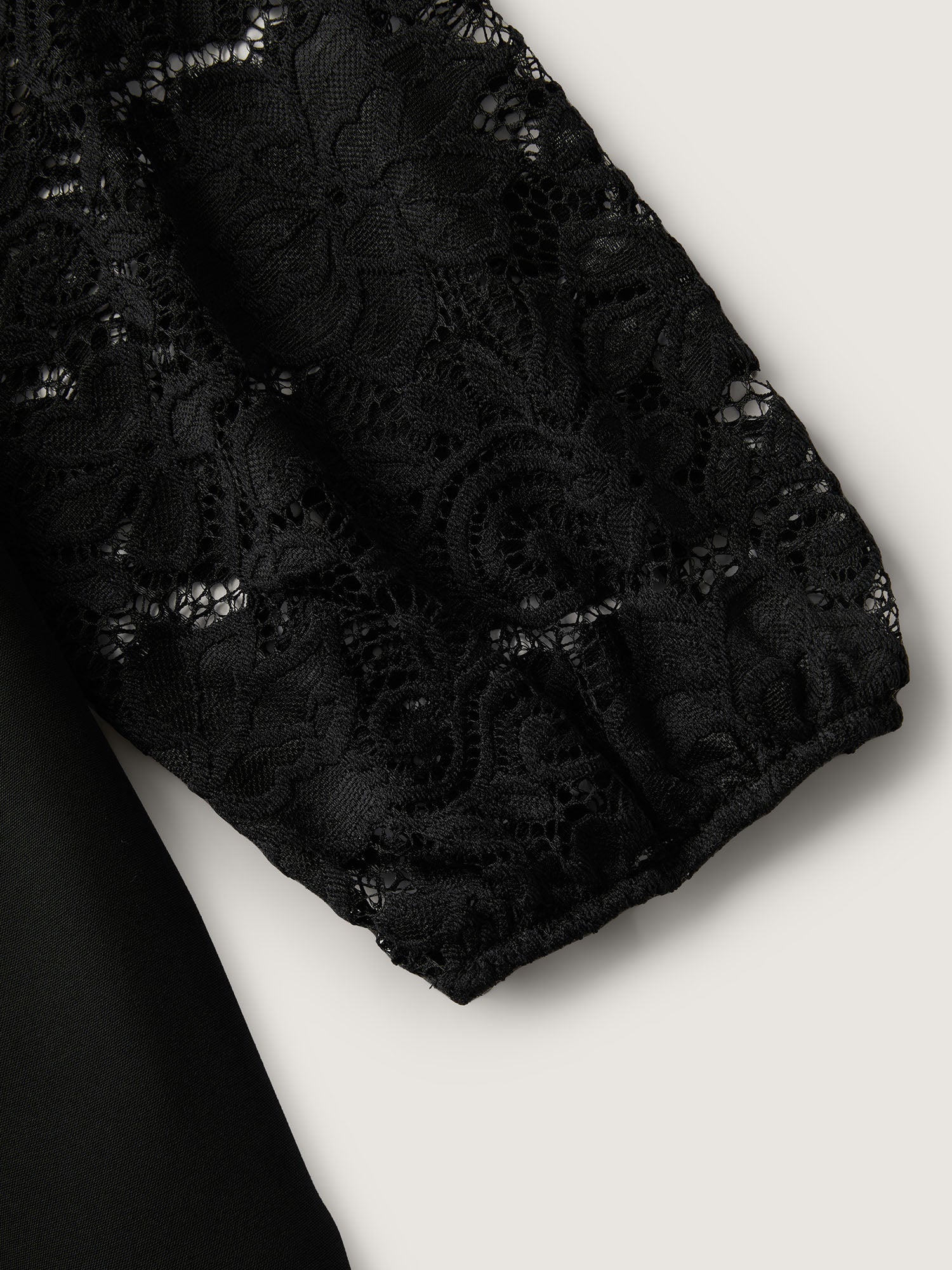 b6cebdd8-15b1-46c7-8969-b013078502ac