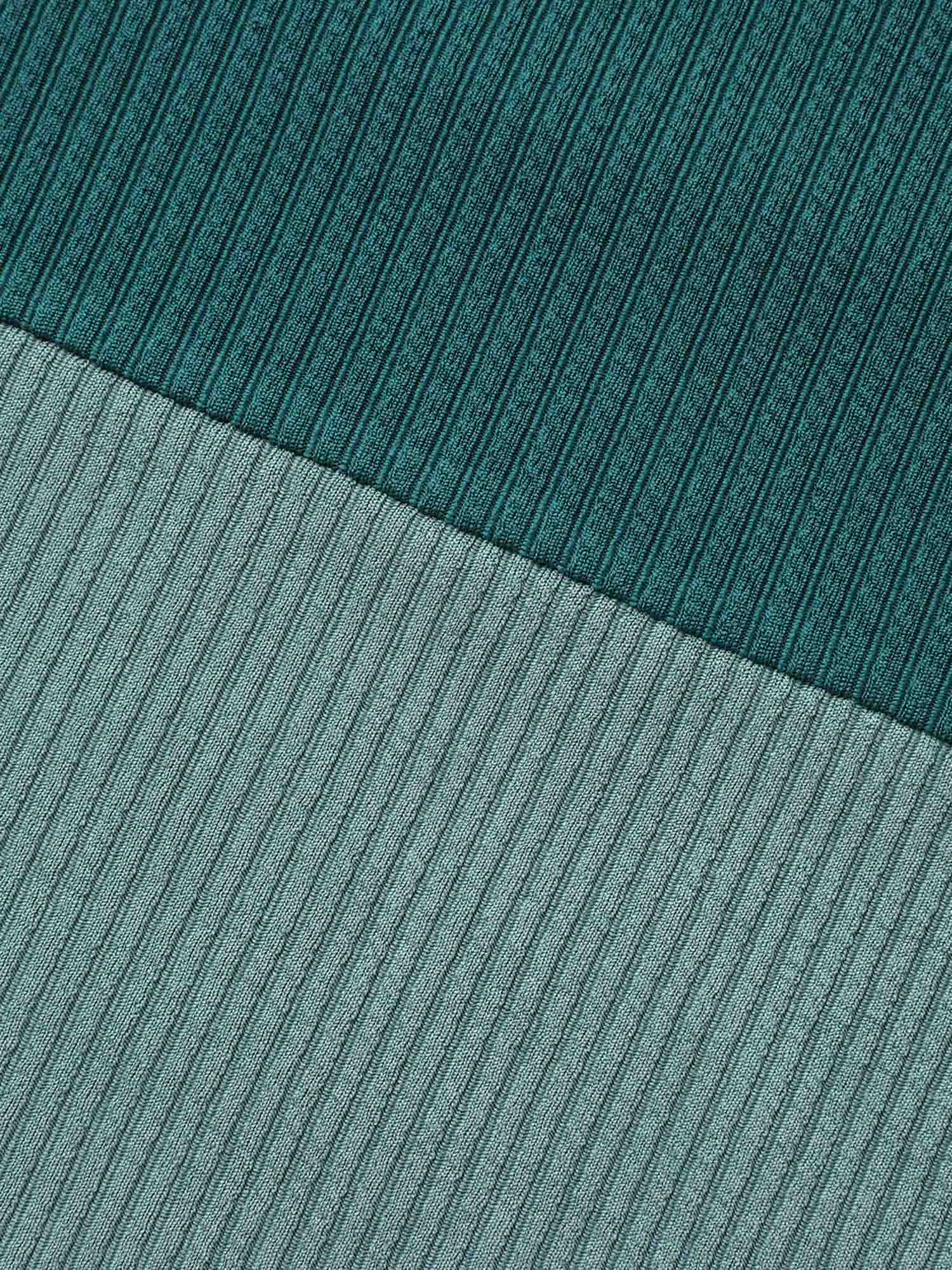 04d01030-83fa-4156-8deb-81f2e486a17f