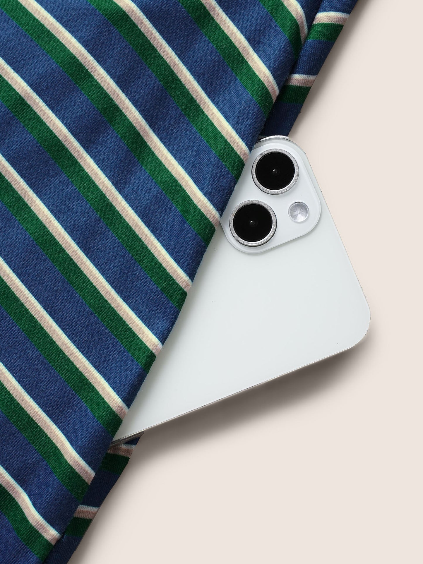 8556e078-4883-4733-a905-cffc2b7a4ef0