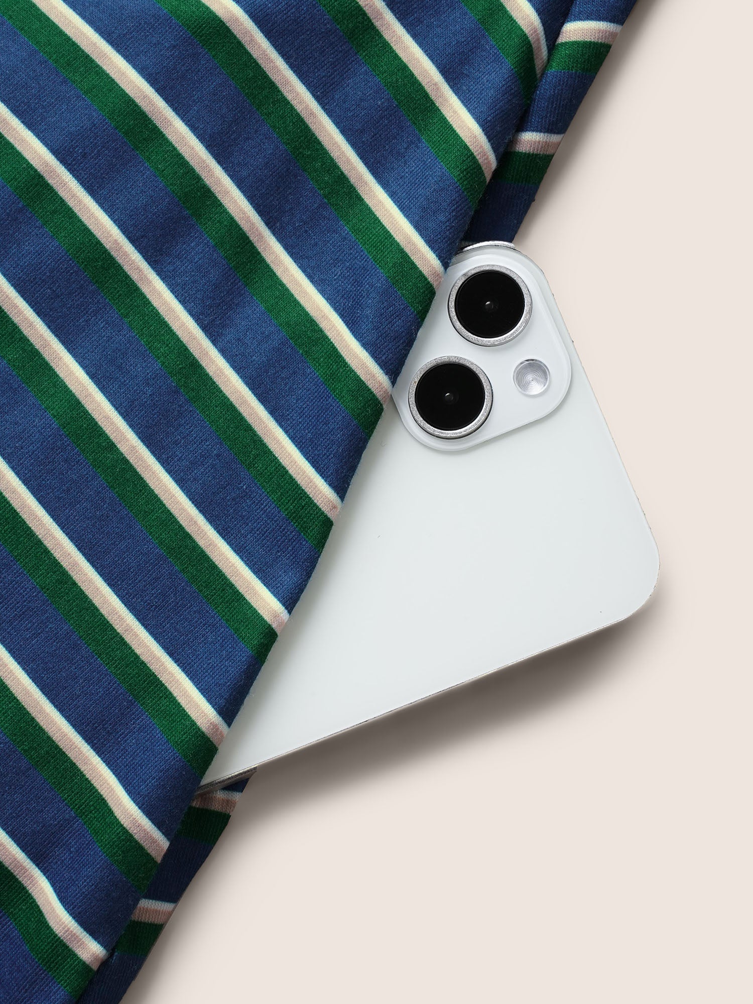 8556e078-4883-4733-a905-cffc2b7a4ef0