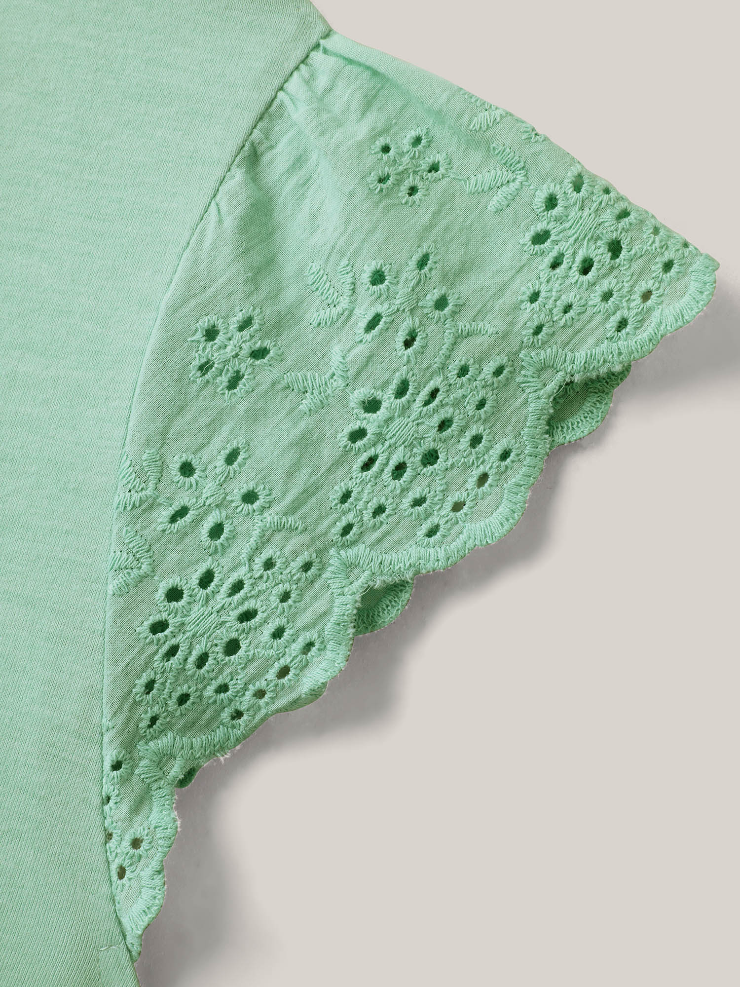 a5fbead9-6c19-4d77-a58b-42e22dcc8e24