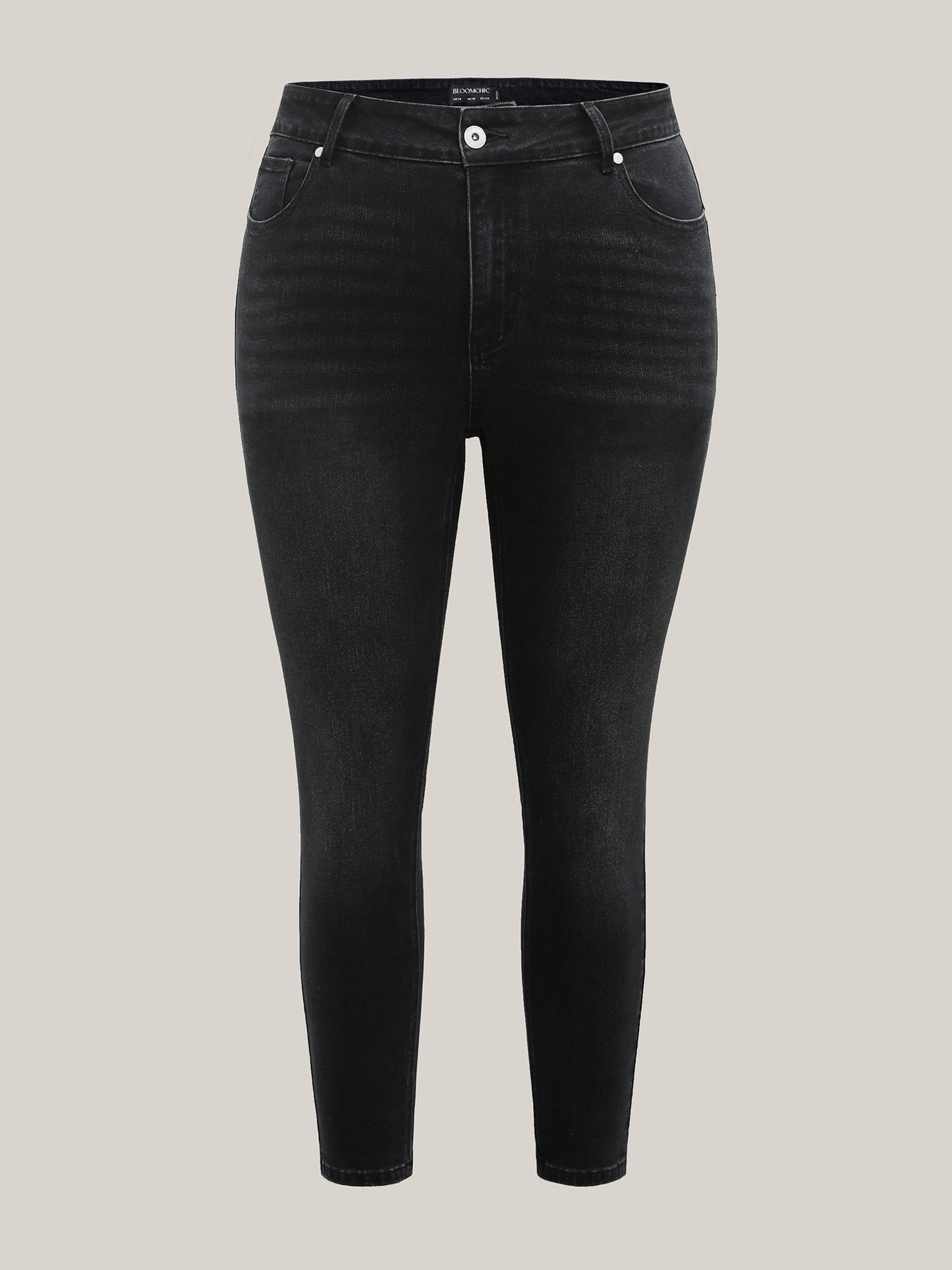 1a28e3db-d9f9-4b87-976d-1e846ab767a1