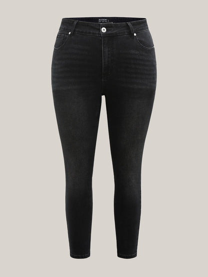 1a28e3db-d9f9-4b87-976d-1e846ab767a1