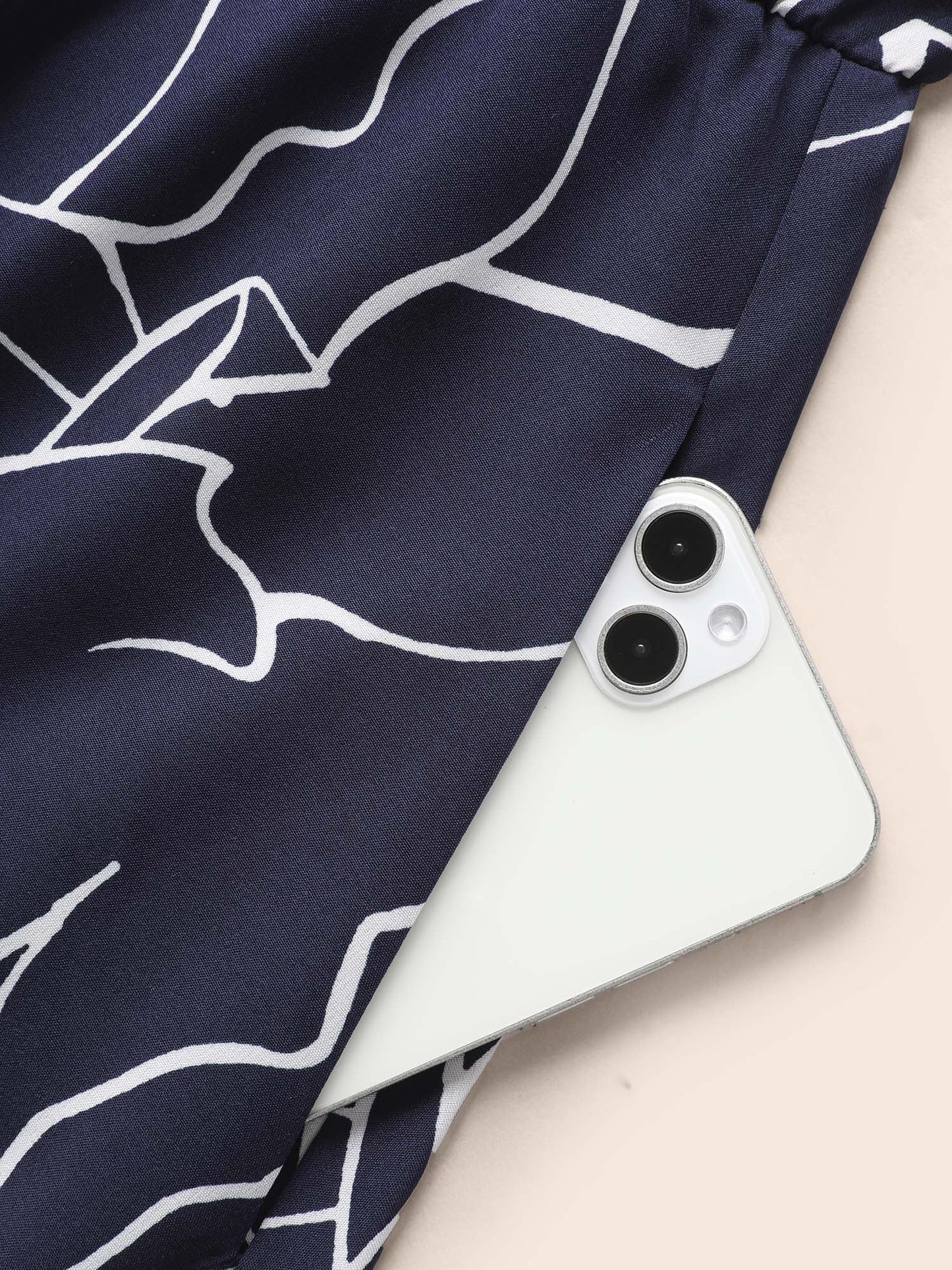 daca6396-f7b9-42e8-b970-67a76cafca80