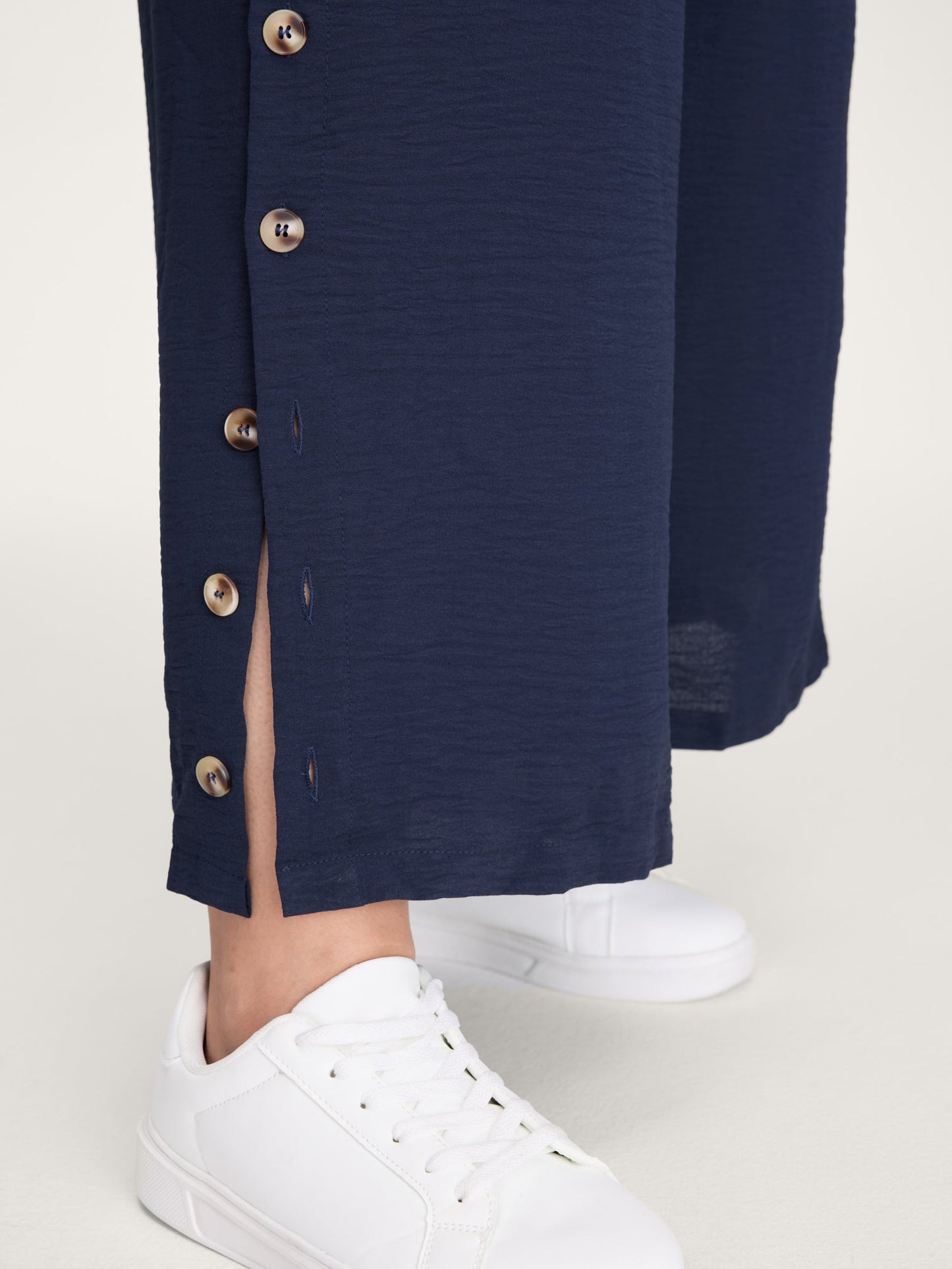 5436086a-74dd-440b-9b4e-32e4710e5b89