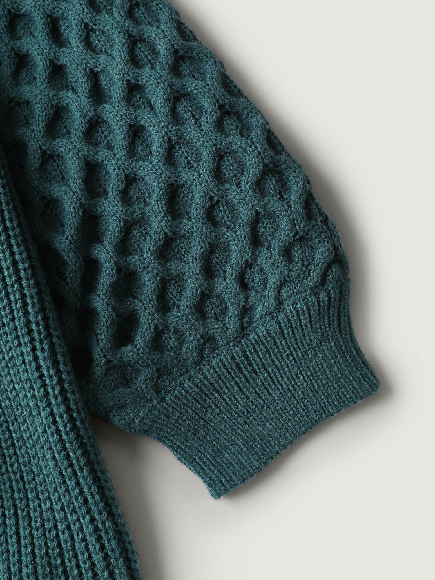 6ae8d0b4-ee12-4360-8129-7b1c947618fe