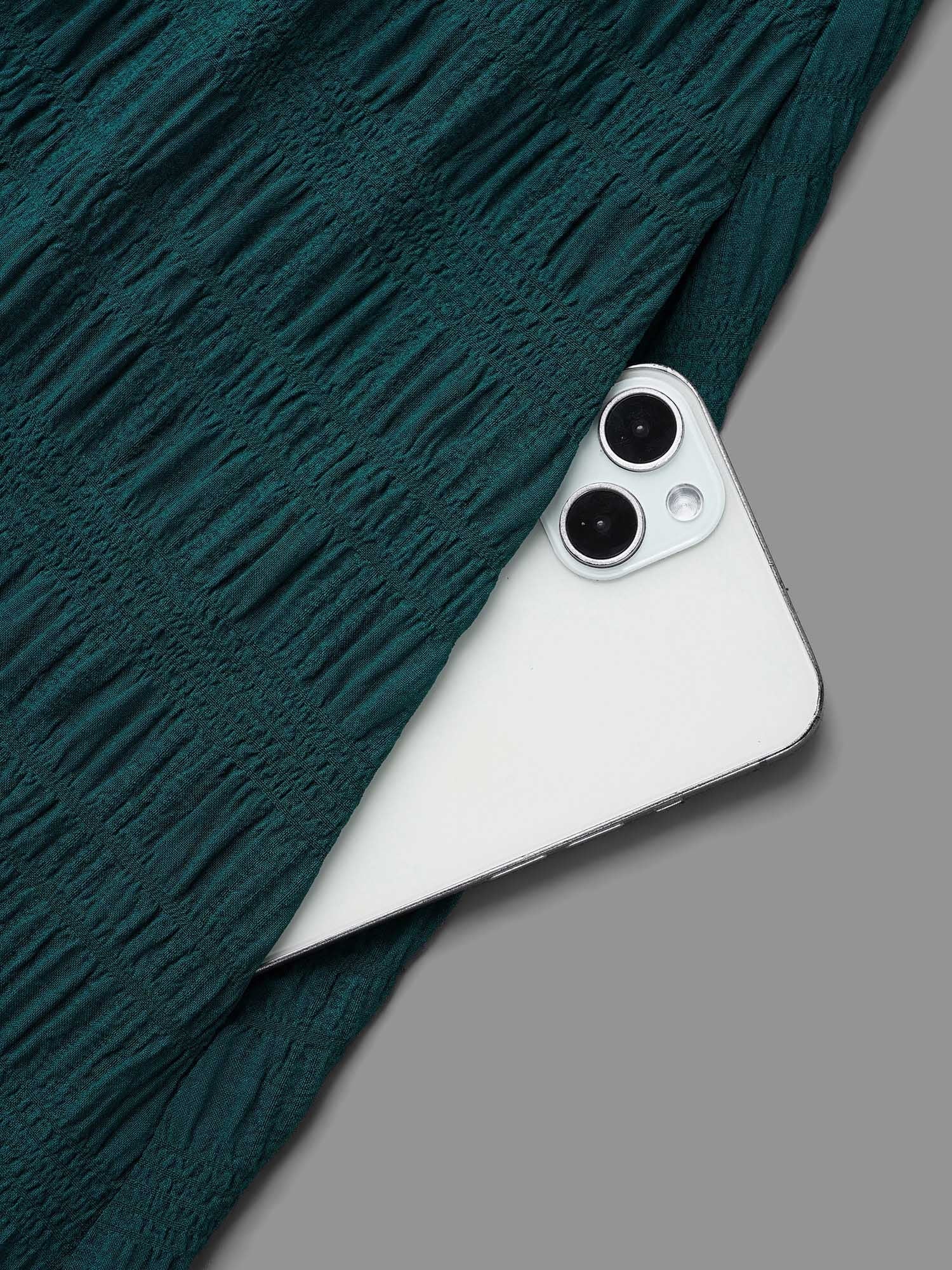 1ed326f7-713e-43a4-84d4-bd4867bcc993