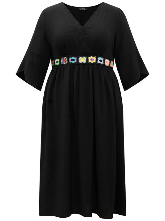 Plain Elastic Waist Embroidered Wrap Dress