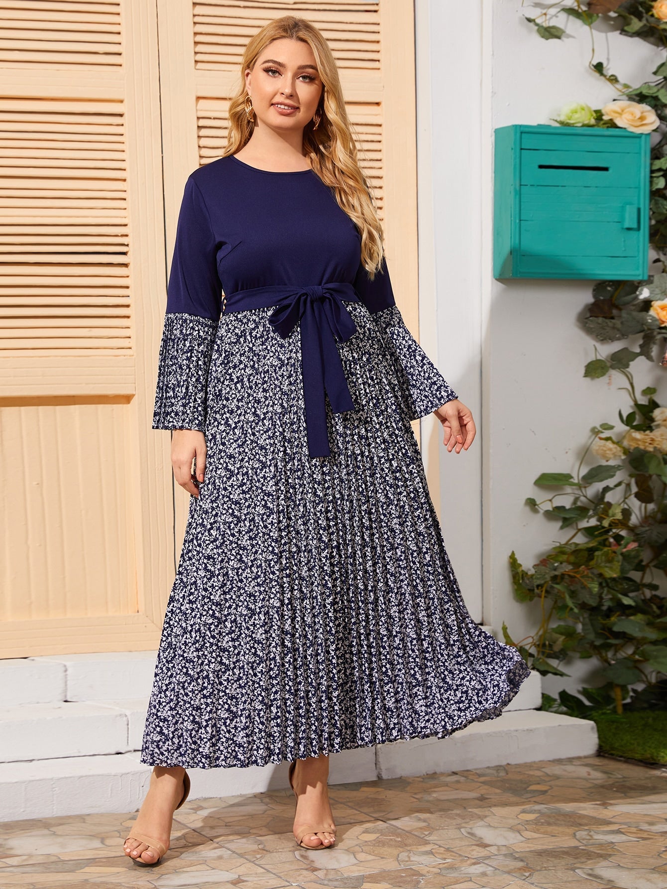 Ditsy Floral Belted Pleated Hem Dress