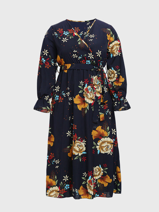 V-neck Lace Floral Dress