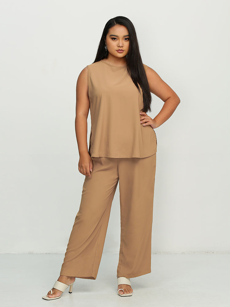 Sleeveless Knotted Back Top