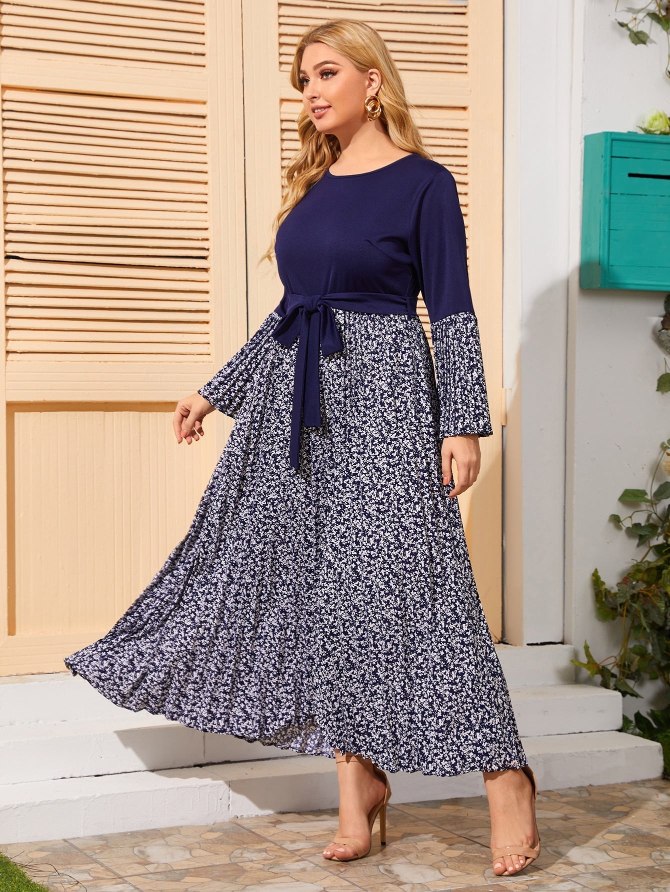 Ditsy Floral Belted Pleated Hem Dress