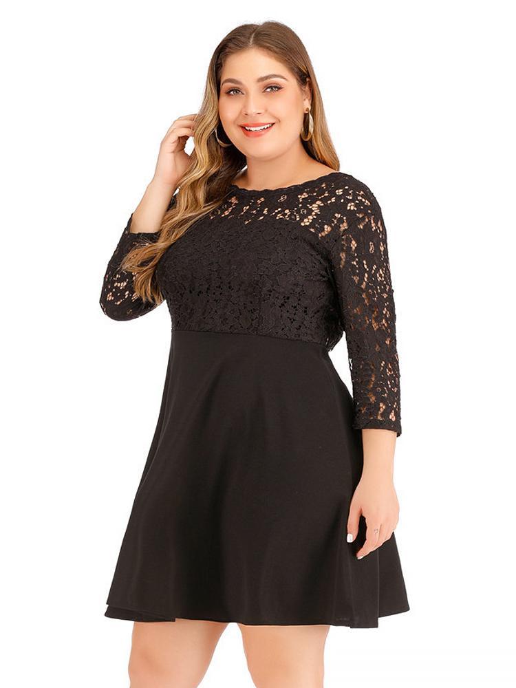 Lace Patchwork Round Neck  Backless Dress