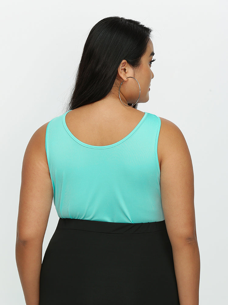 Cross Front Keyhole Sleeveless Top