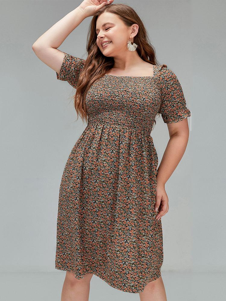 Ditsy Slit Smocking Dress