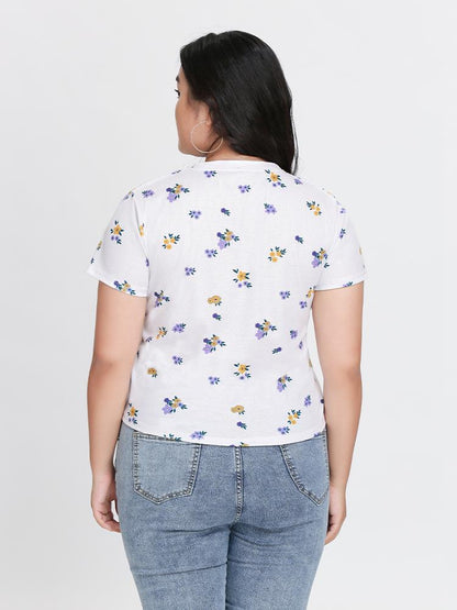 Butterfly Round Neck T-Shirt