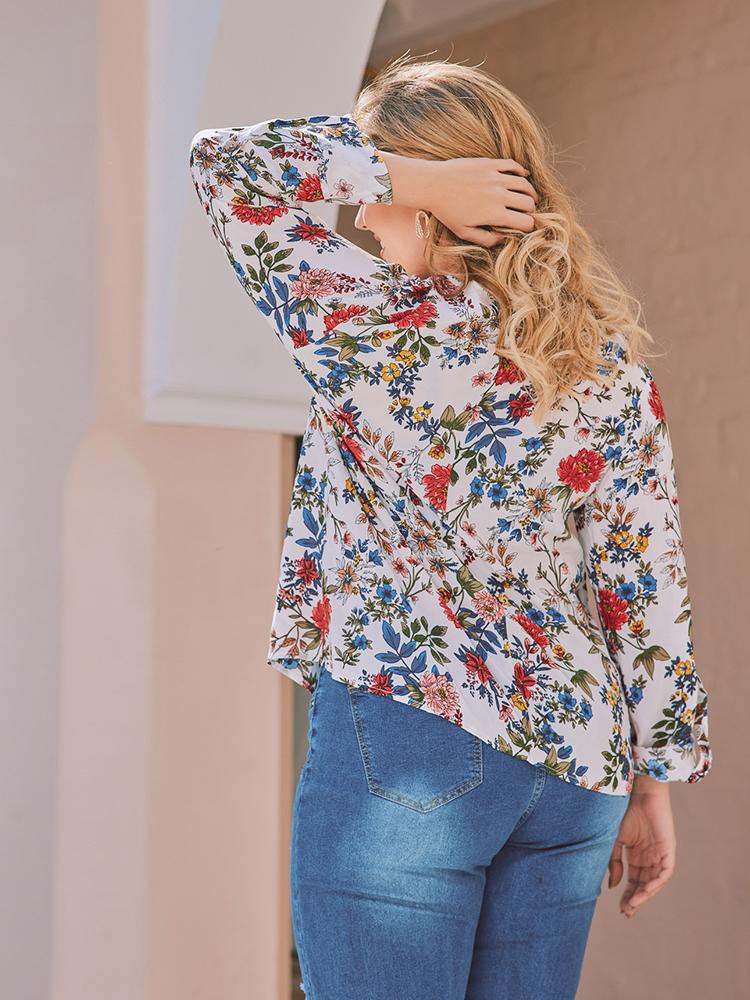 Floral Printed V-neck Blouse