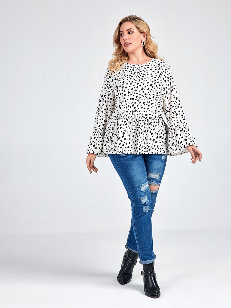 Ditsy Printed Ruffle Hem Blouse