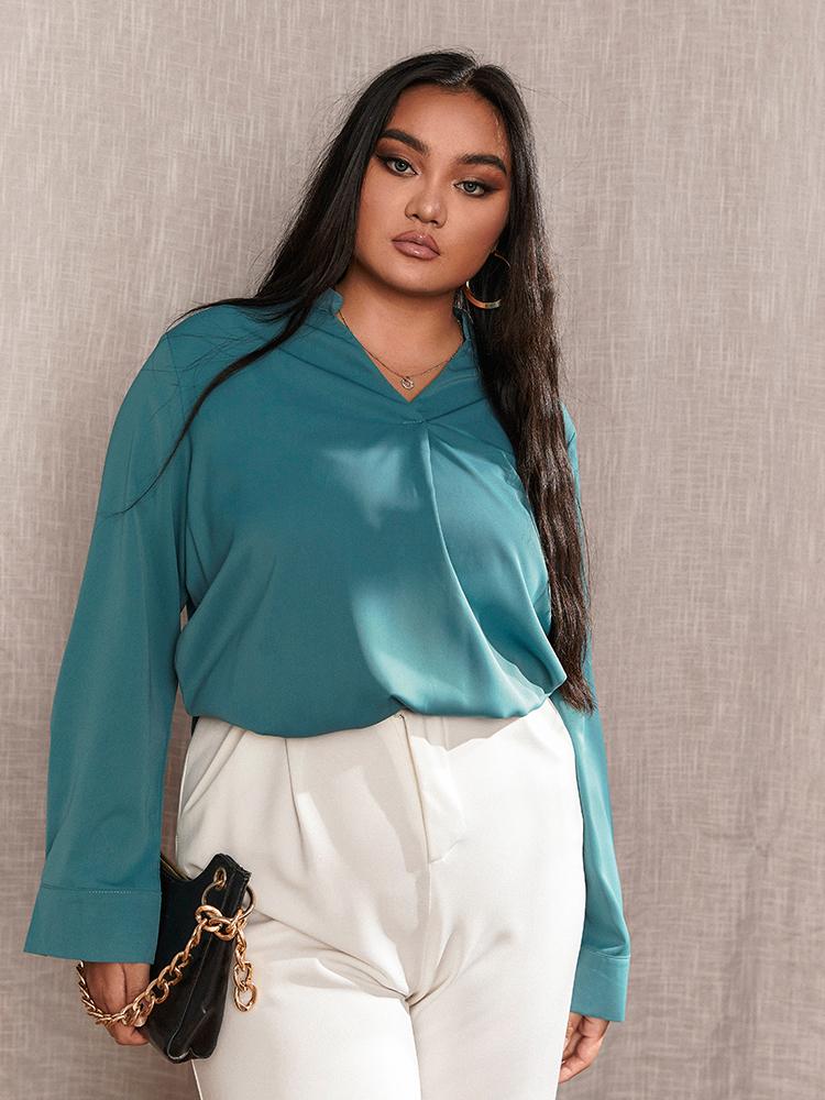 Curved Hem V-neck Blouse