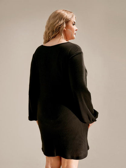 Solid Tie Round Neck Mini Dress