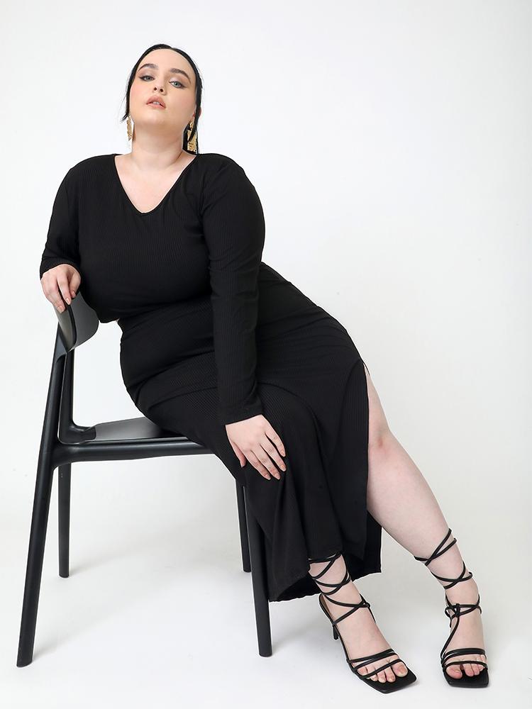 Solid V-neck Long-sleeved Crop T-shirt