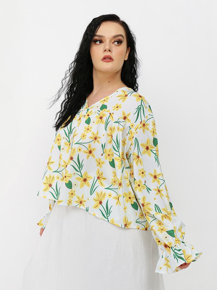 Floral Ruffle Detail V-neck Top