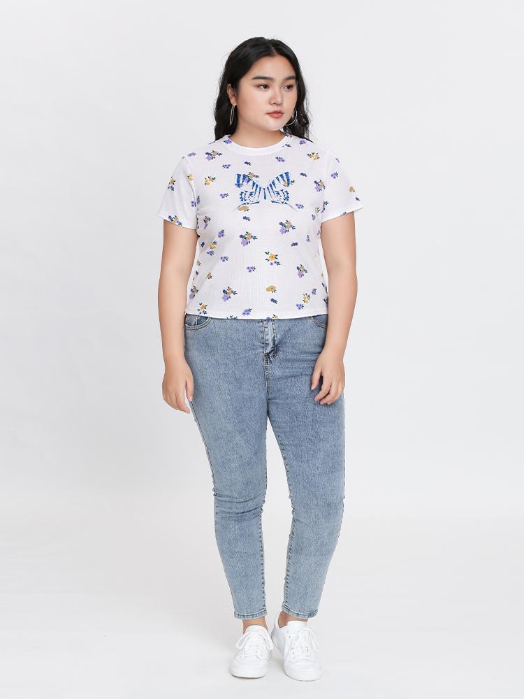Butterfly Round Neck T-Shirt