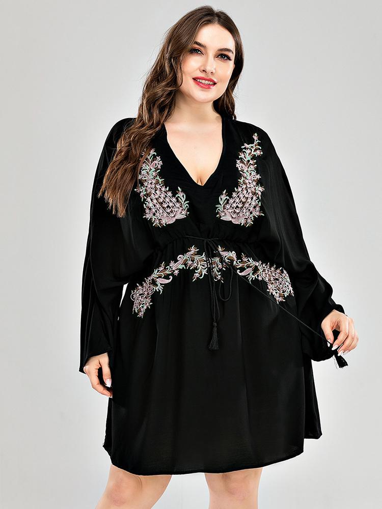 Ethnic Embroidery V-neck Dress