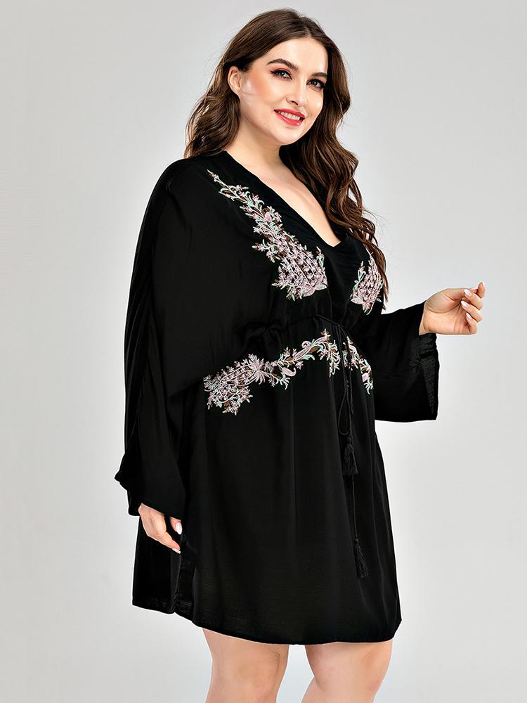 Ethnic Embroidery V-neck Dress