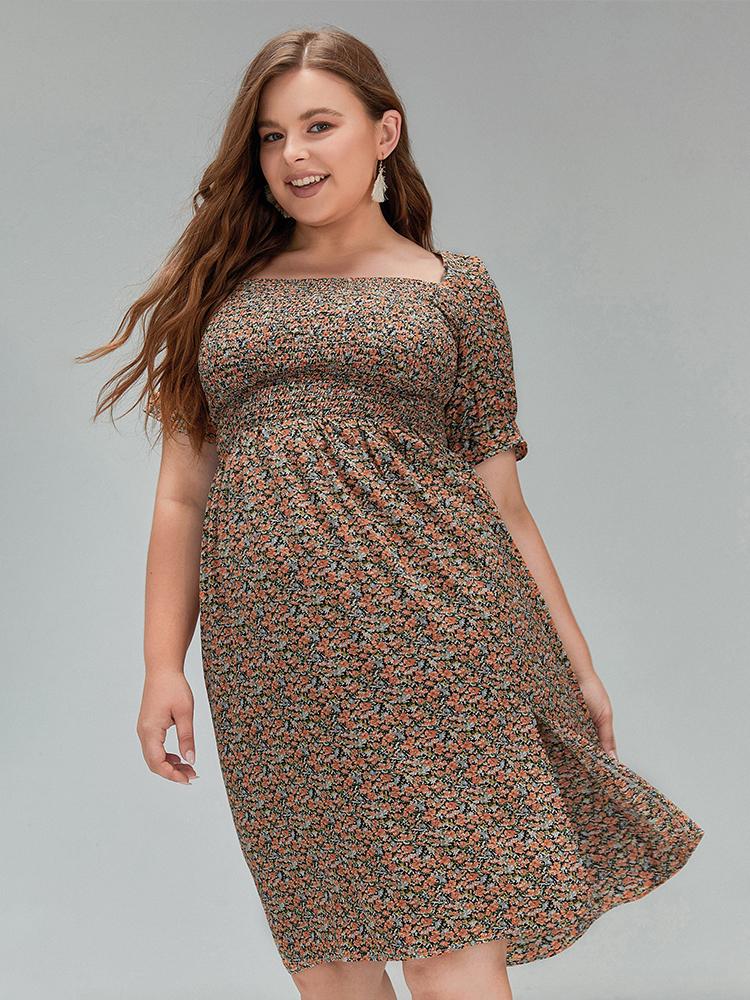 Ditsy Slit Smocking Dress