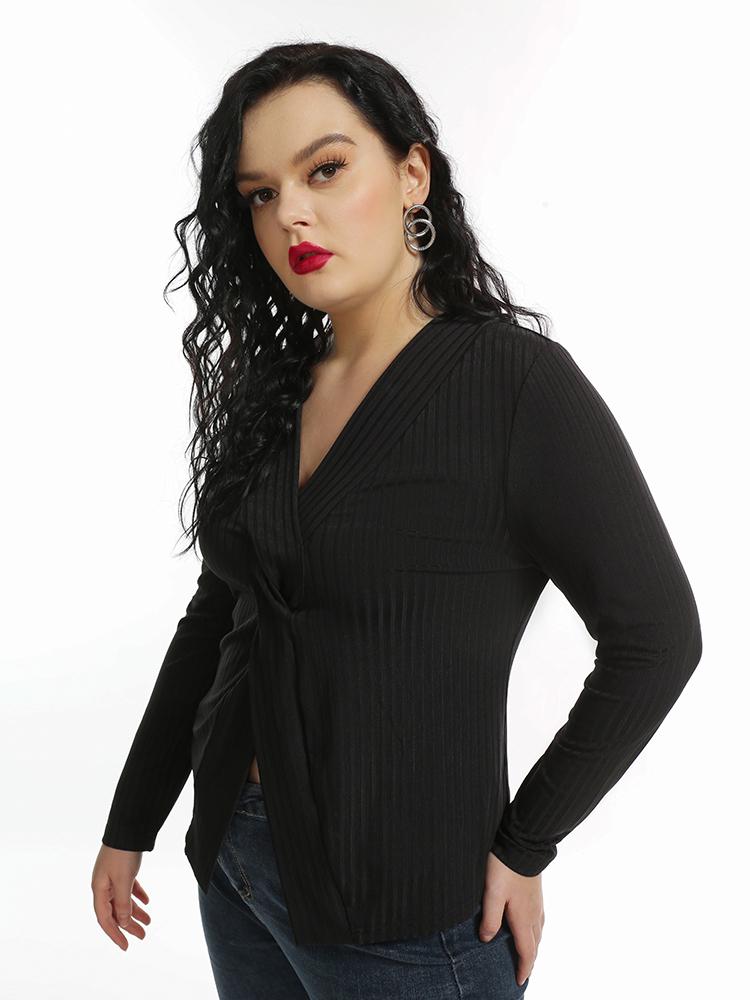 Front Slit V-neck Knitted Top