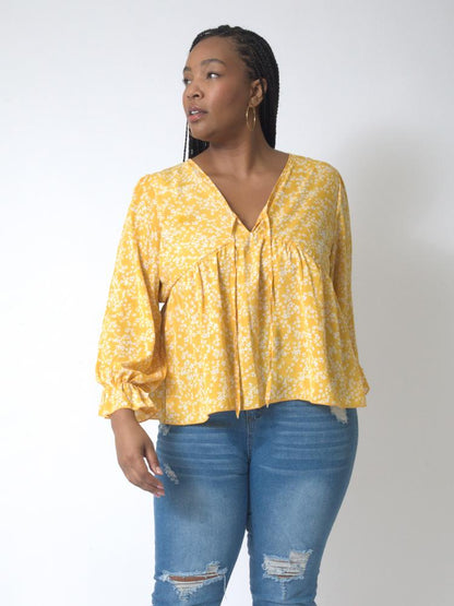 Ditsy Floral Ruffle Sleeve Blouse